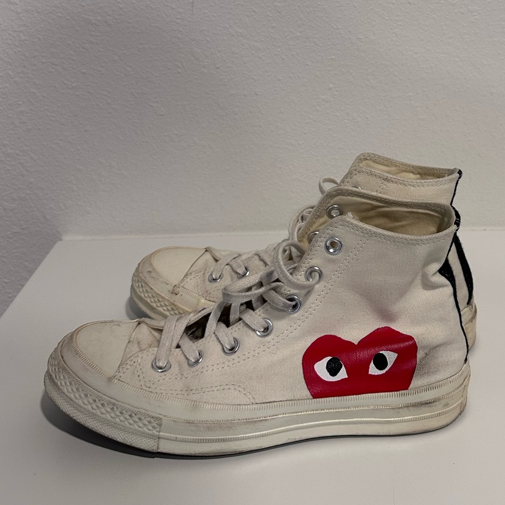 Converse Cream High-Top Sneakers with Red Heart Graphic